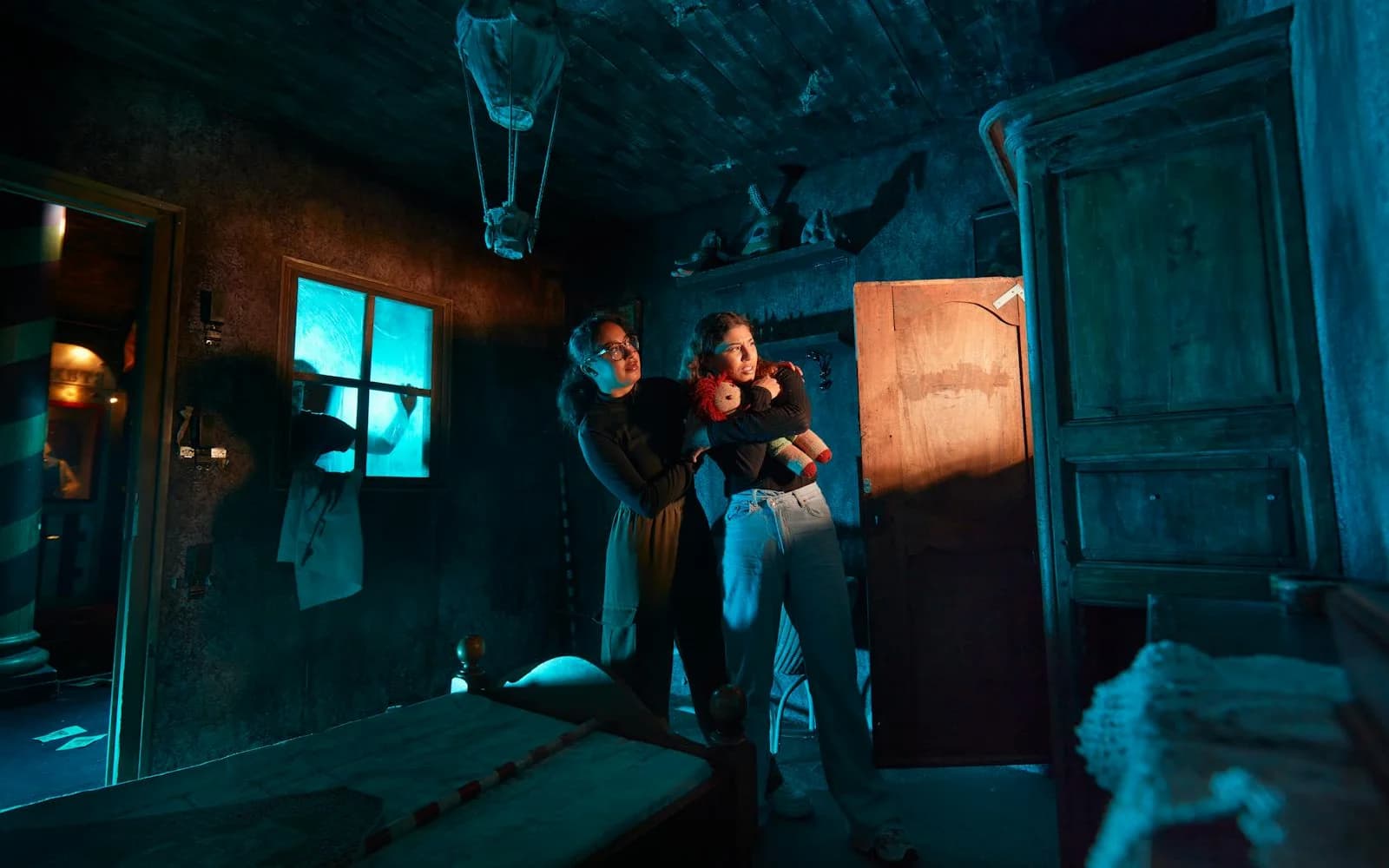 L'univers de FreakShow, le cirque abandonné imaginé par LiveCorp
