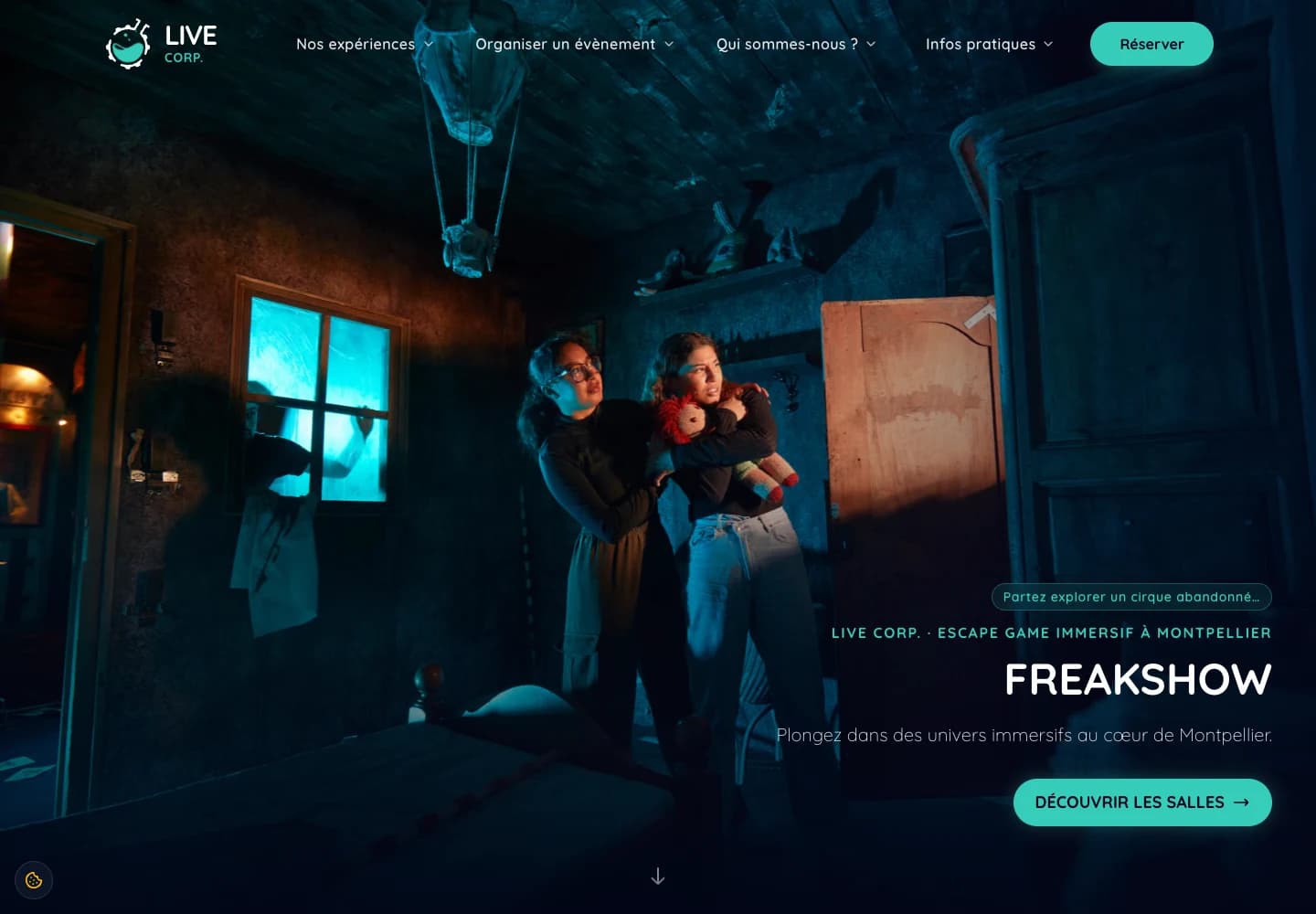 Page d'accueil du nouveau site LiveCorp, présentant ses univers immersifs et l'accès aux expériences